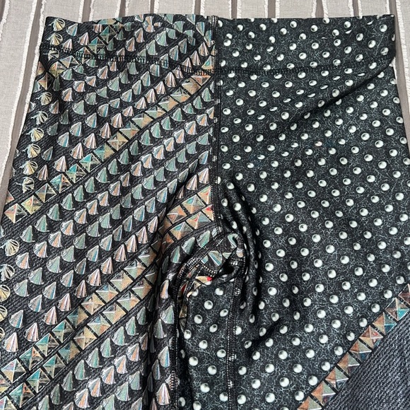 Women’s SZ MEDIUM cropped TEREZ leggings - Picture 4 of 6